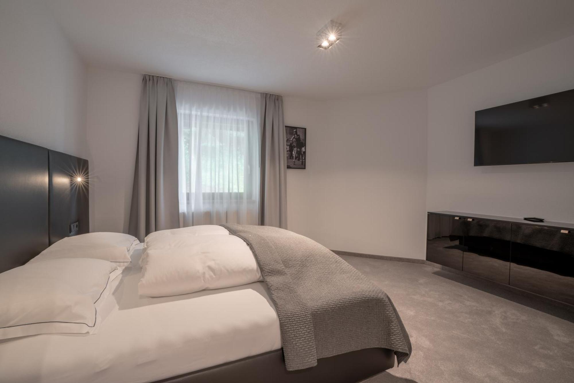 Chalet Madlein イシュグル エクステリア 写真
